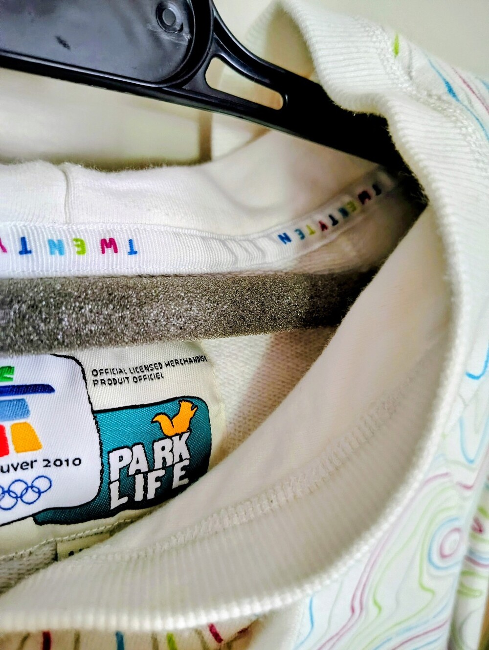 Aritzia x Park Life Olympics White Topographic Map Hoodie Vancouver 2010 Vtg. - Picture 11 of 16